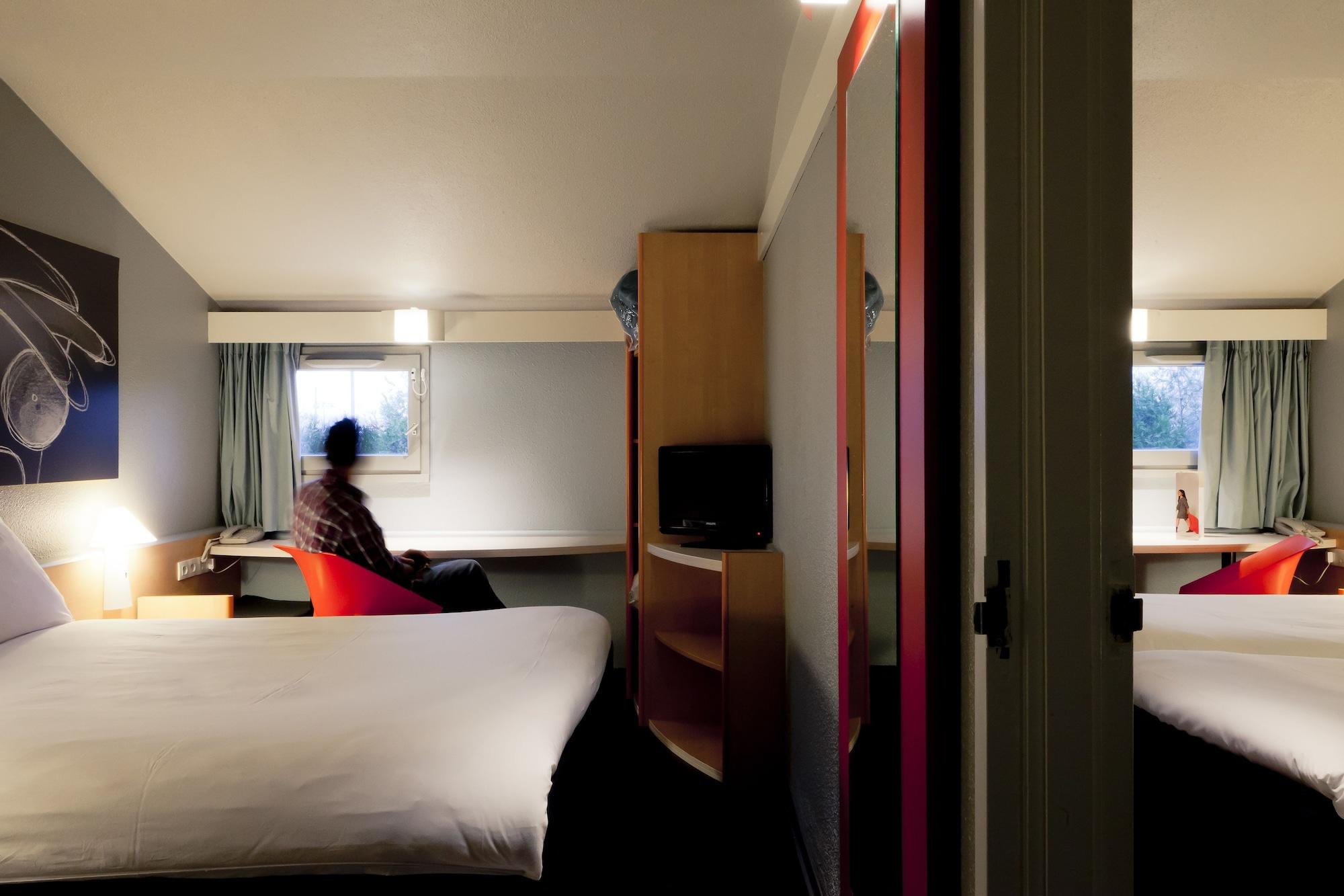 Hotel Ibis Lyon Nord Dardilly Zewnętrze zdjęcie