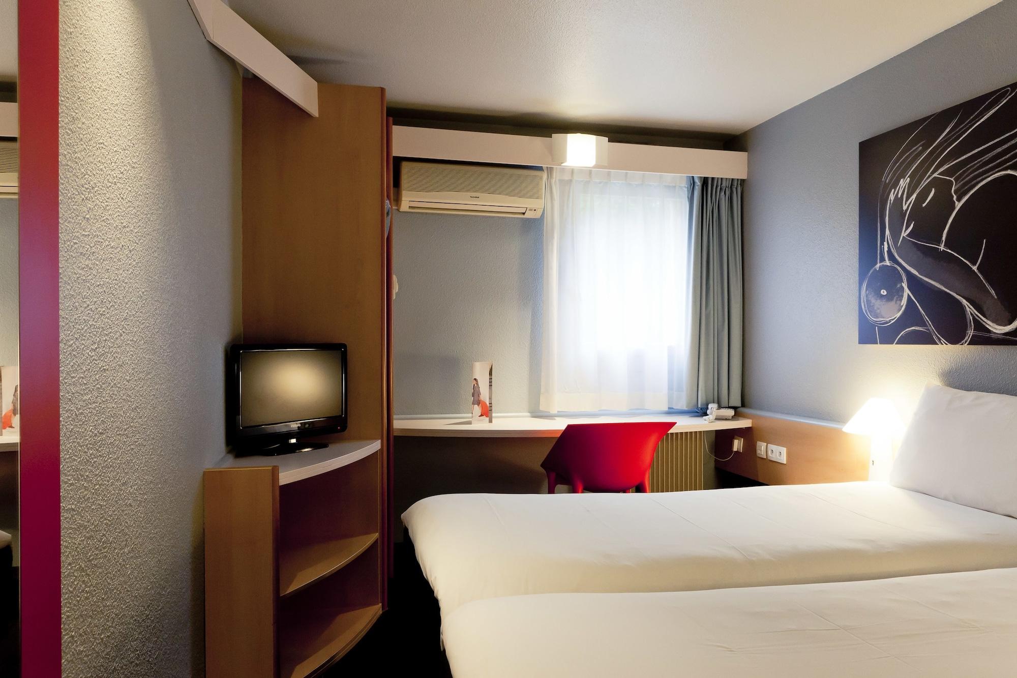 Hotel Ibis Lyon Nord Dardilly Zewnętrze zdjęcie