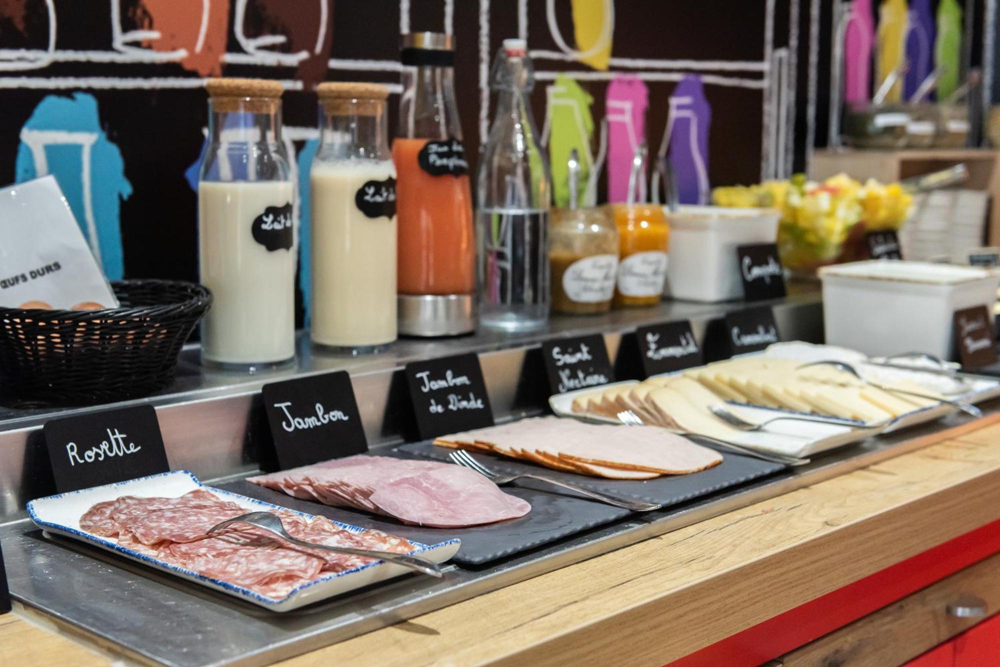 Hotel Ibis Lyon Nord Dardilly Zewnętrze zdjęcie