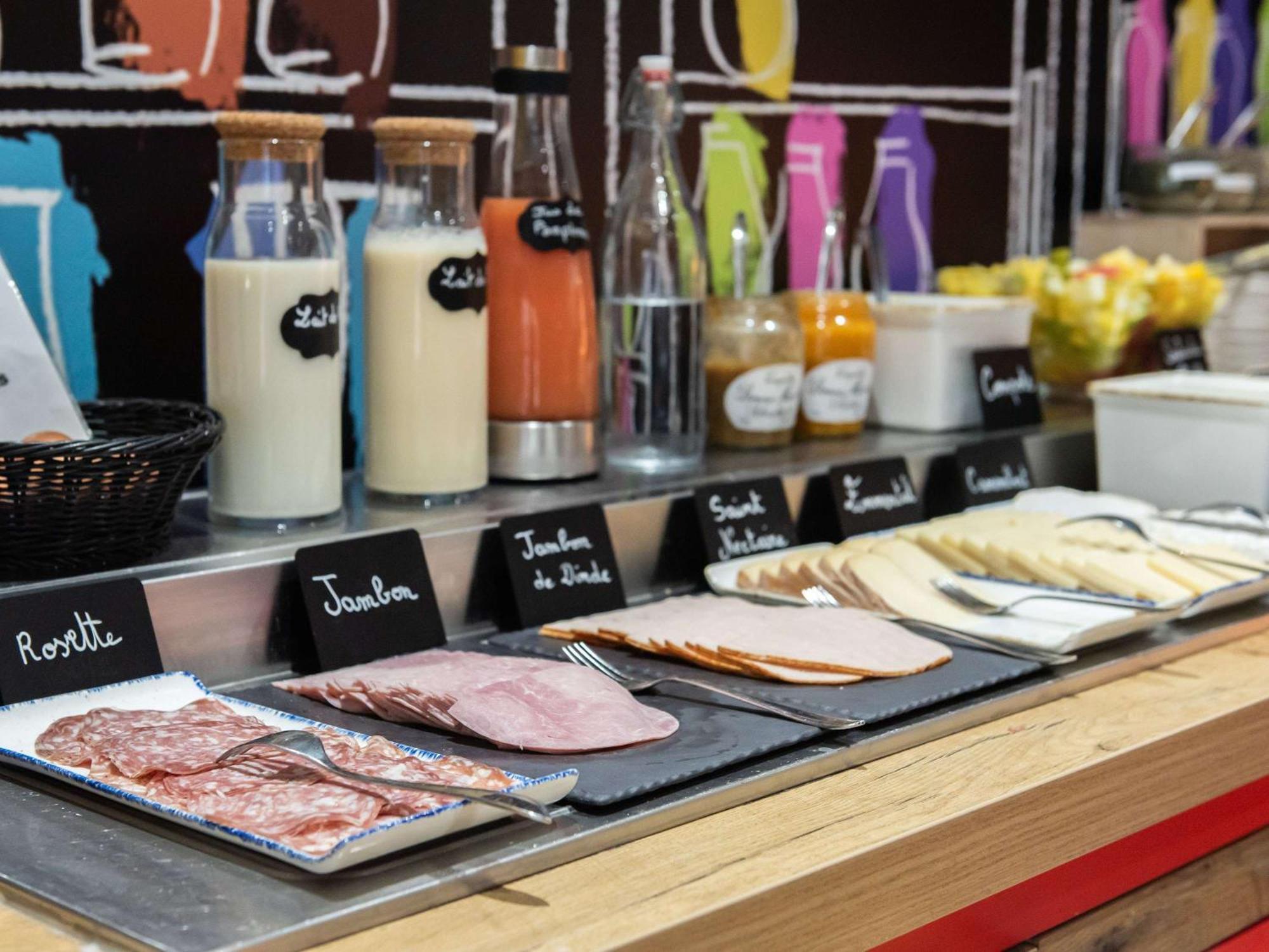 Hotel Ibis Lyon Nord Dardilly Zewnętrze zdjęcie